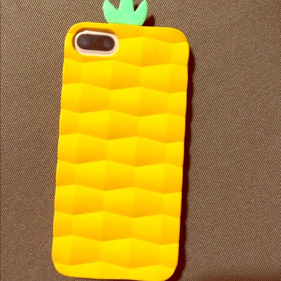 Other - Pinapple case💛🍍 with a free galaxy slime 💜💙💜